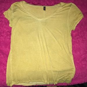 Yellow short sleeve shirt